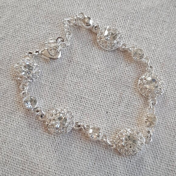 Napier Jewelry - VTG Napier Clear Rhinestone Silver Tone Link Bracelet